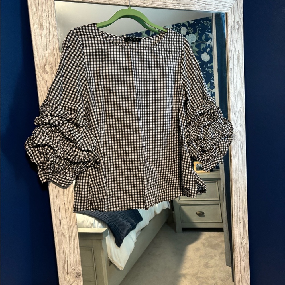 Balloon Ruffle Sleeve Gingham Blouse